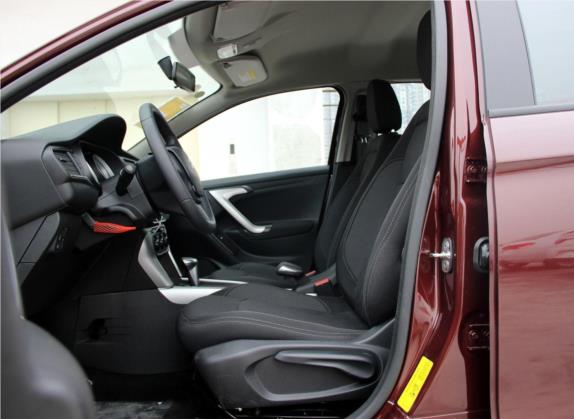 雪铁龙C3-XR 2017款 1.6L 自动时尚型 车厢座椅   前排空间