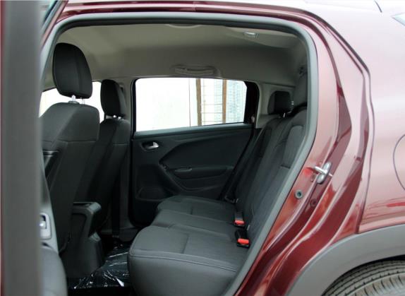 雪铁龙C3-XR 2017款 1.6L 自动时尚型 车厢座椅   后排空间