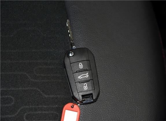 雪铁龙C3-XR 2017款 1.6L 自动先锋型 其他细节类   钥匙
