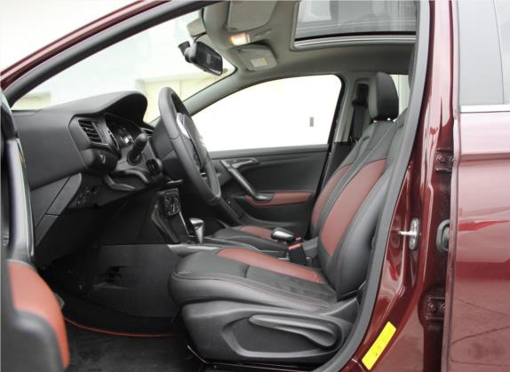 雪铁龙C3-XR 2017款 350THP 自动旗舰型 车厢座椅   前排空间