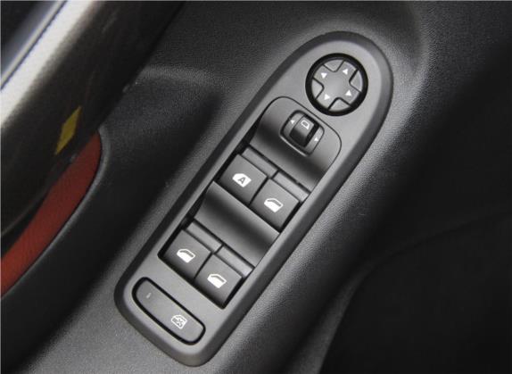 雪铁龙C3-XR 2017款 350THP 自动旗舰型 车厢座椅   门窗控制
