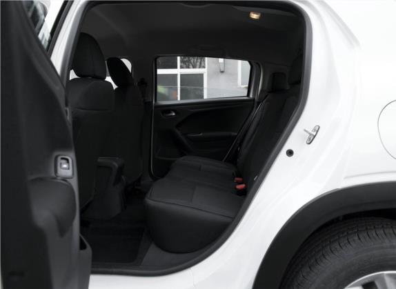 雪铁龙C3-XR 2018款 1.6L 手动时尚型 车厢座椅   后排空间