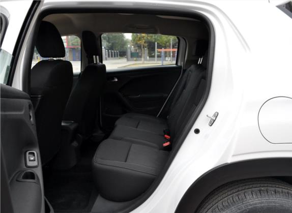 雪铁龙C3-XR 2018款 1.6L 自动时尚型 车厢座椅   后排空间