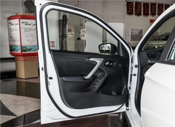 雪铁龙C3-XR 2018款 1.6L 手动先锋型 车厢座椅   前门板
