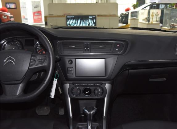 雪铁龙C3-XR 2018款 改款 1.6L 自动先锋型 中控类   中控台