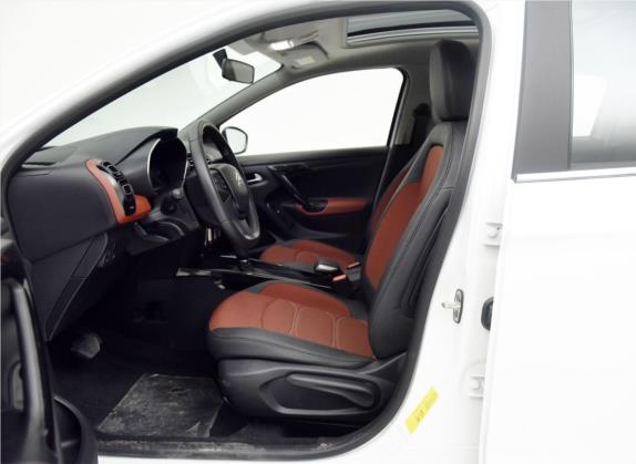 雪铁龙C3-XR 2019款 1.6L 自动越享版 车厢座椅   前排空间