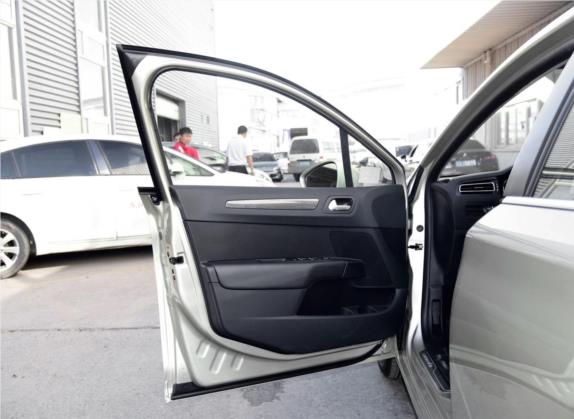 C4世嘉 2016款 1.2THP 自动旗舰型 车厢座椅   前门板