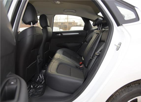 C4世嘉 2016款 1.6L 自动豪华型 车厢座椅   后排空间