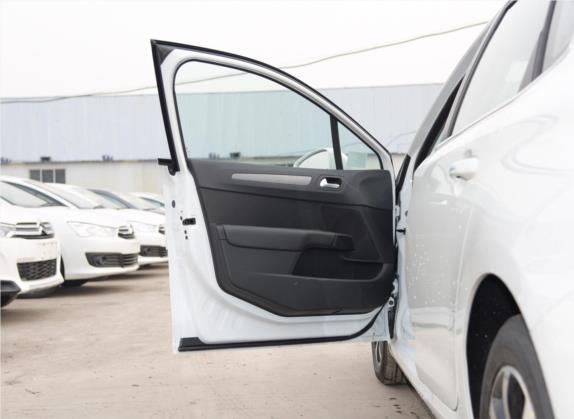 C4世嘉 2016款 1.6L 自动豪华型 车厢座椅   前门板