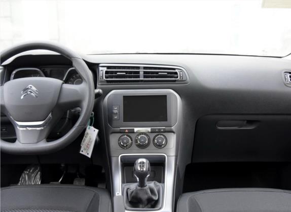 C4世嘉 2016款 1.6L 手动舒适型 中控类   中控台