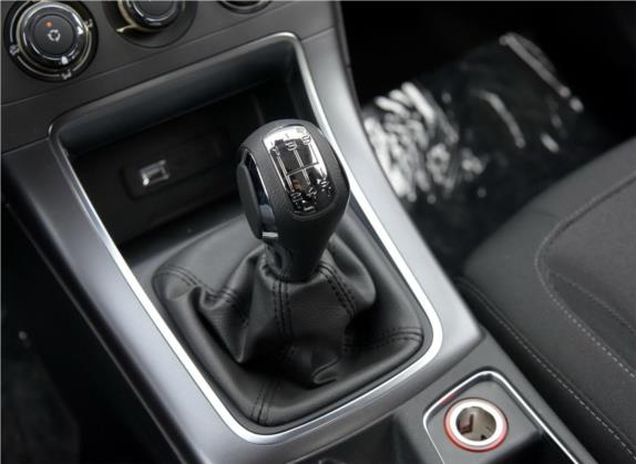 C4世嘉 2016款 1.6L 手动舒适型 中控类   挡把