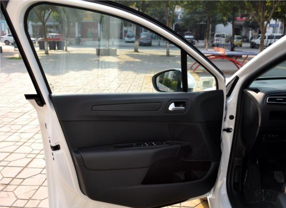 C4世嘉 2018款 1.6L 手动舒适型 车厢座椅   前门板