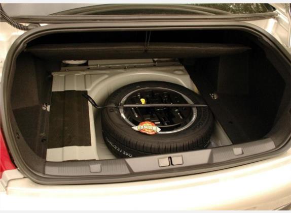 凯旋 2008款 2.0L 自动旗舰导航型 其他细节类   备胎