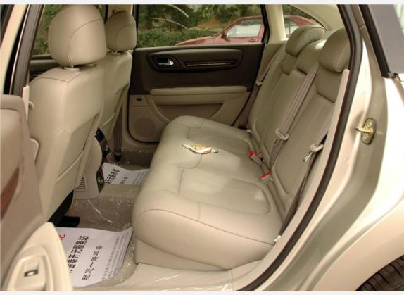 凯旋 2008款 2.0L 自动旗舰导航型 车厢座椅   后排空间