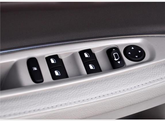 凯旋 2010款 2.0L 手动科技版 车厢座椅   门窗控制