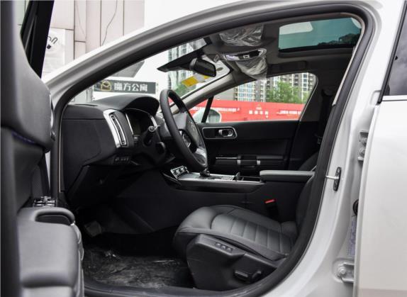 雪铁龙C6 2017款 改款 380THP 尊贵型 车厢座椅   前排空间