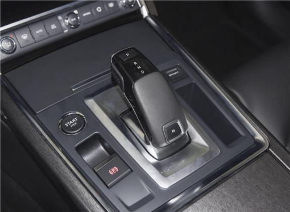 雪铁龙C6 2019款 400THP ORIGINS百年臻享版 中控类   挡把