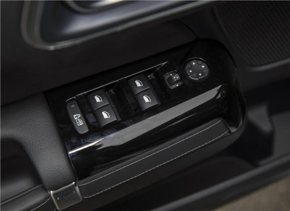 雪铁龙C6 2019款 400THP 尊贵型 车厢座椅   门窗控制