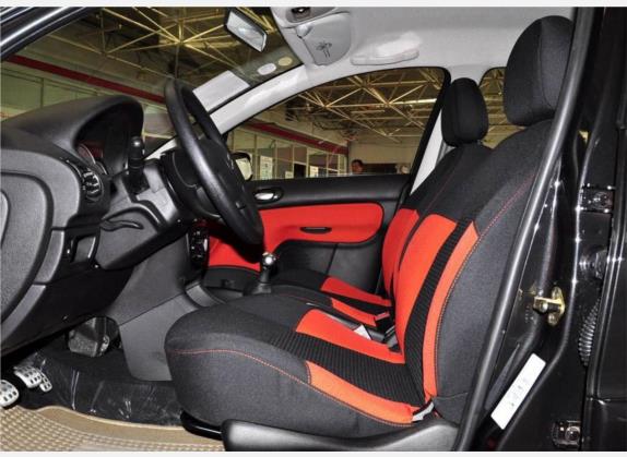 雪铁龙C2 2010款 1.4L 手动运动型 车厢座椅   前排空间