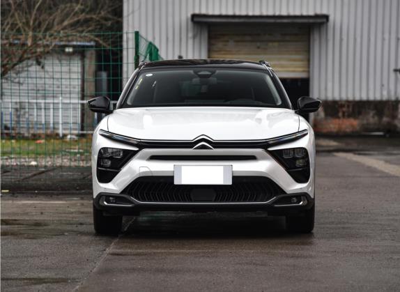 凡尔赛C5 X 2022款 1.6T 领不凡 虎年开门红版 外观   正前