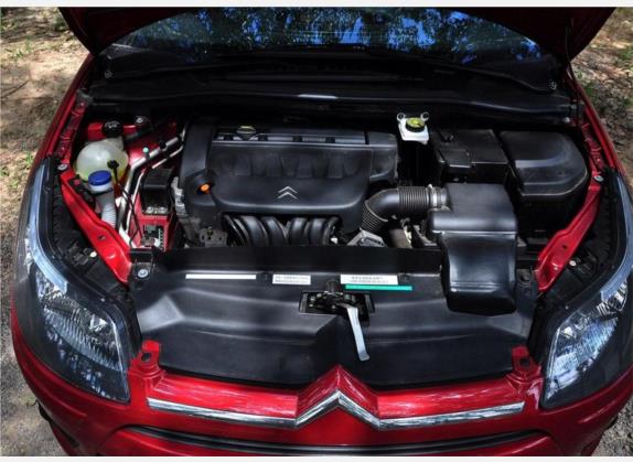 世嘉 2009款 三厢 2.0L 手动舒适型 其他细节类   发动机舱