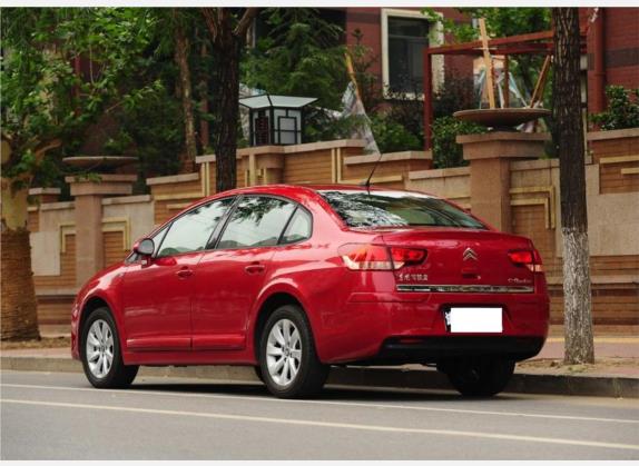 世嘉 2009款 三厢 2.0L 手动舒适型 外观   斜后