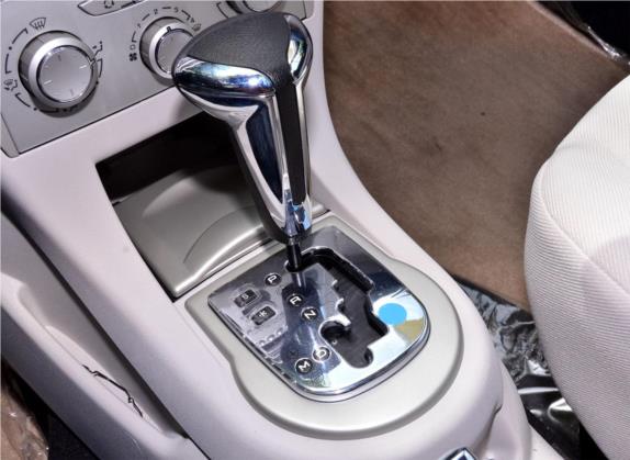 世嘉 2011款 两厢 1.6L 自动冠军版 中控类   挡把