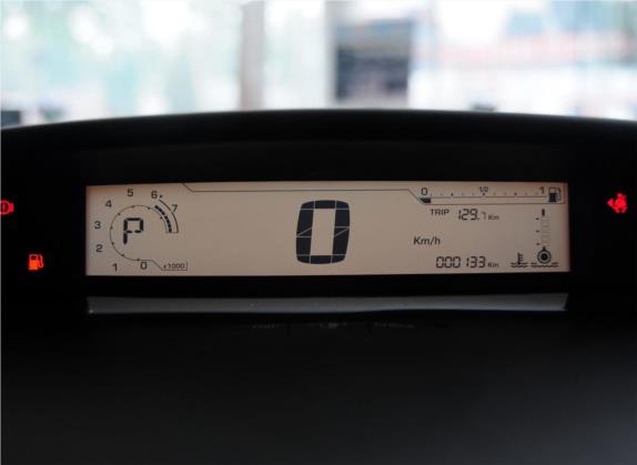 世嘉 2011款 三厢 1.6L 自动冠军版 中控类   仪表盘