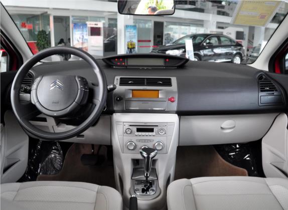 世嘉 2011款 两厢 2.0L 自动劲雅型 中控类   中控全图