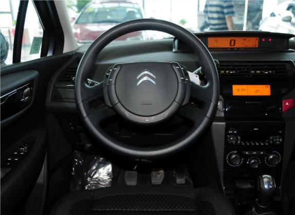 世嘉 2012款 三厢 1.6L 手动品尚型 中控类   驾驶位