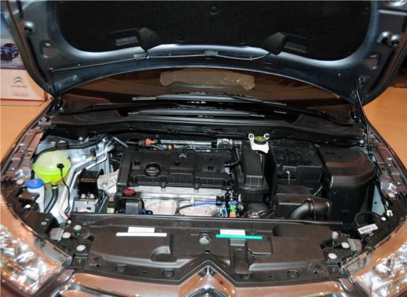 世嘉 2012款 三厢 1.6L 手动品享型 其他细节类   发动机舱