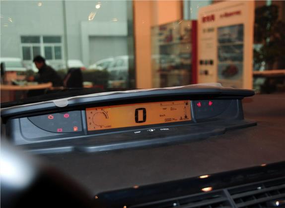 世嘉 2012款 三厢 1.6L 手动品享型 中控类   仪表盘