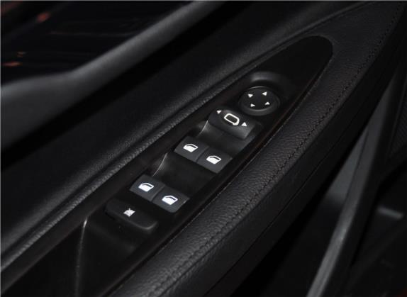 世嘉 2012款 三厢 1.6L 手动品享型 车厢座椅   门窗控制