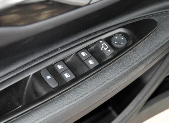 世嘉 2012款 三厢 2.0L 自动品驭型 车厢座椅   门窗控制
