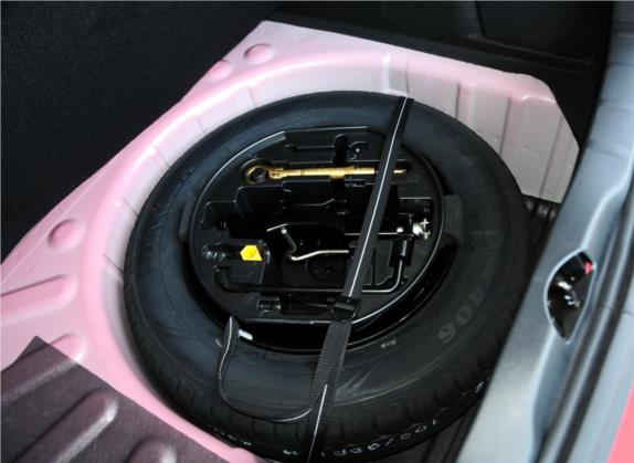 世嘉 2012款 两厢 1.6L 手动乐尚型 其他细节类   备胎