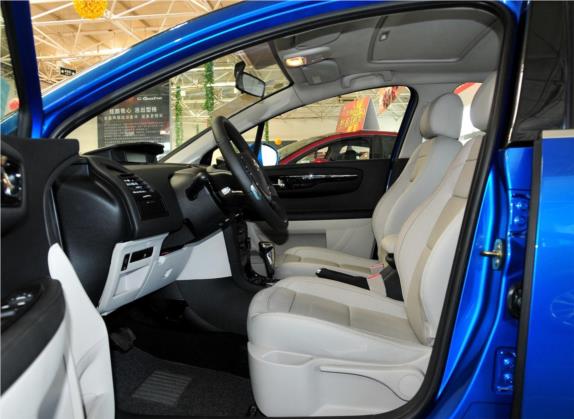 世嘉 2012款 两厢 1.6L 自动乐享型 车厢座椅   前排空间