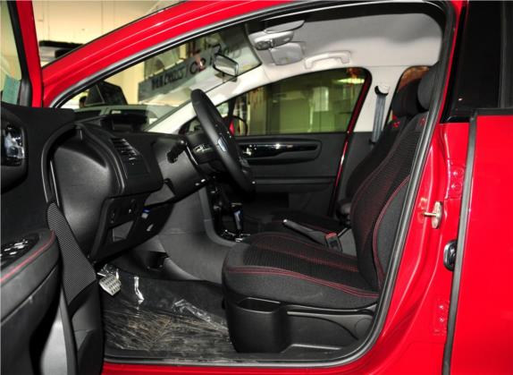 世嘉 2013款 CROSS 1.6L 自动 车厢座椅   前排空间