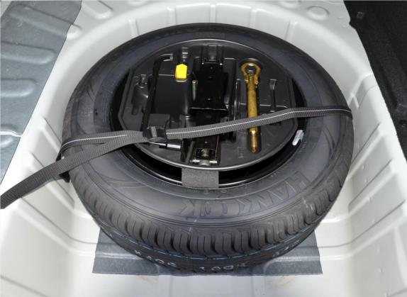 世嘉 2013款 三厢 1.6L 自动品享型 其他细节类   备胎