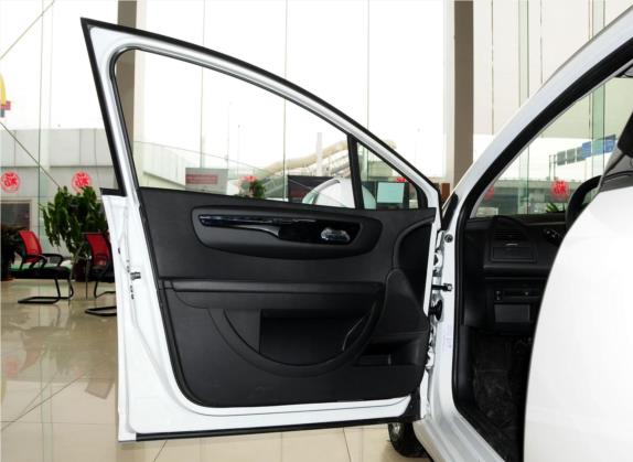 世嘉 2013款 两厢 1.6L 手动乐尚型 车厢座椅   前门板