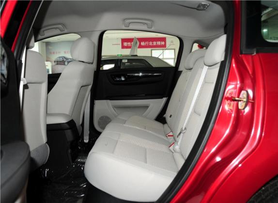 世嘉 2013款 两厢 1.6L 自动乐尚型 车厢座椅   后排空间
