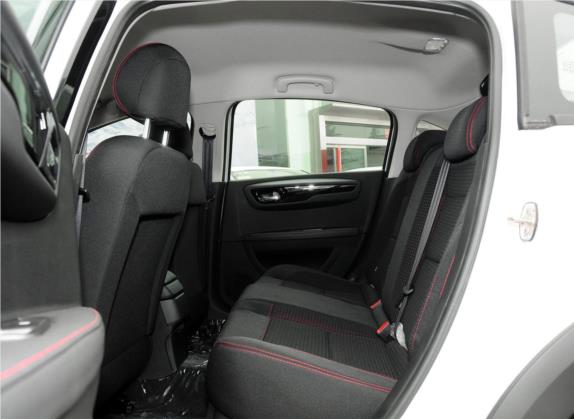 世嘉 2013款 改款 CROSS 1.6L 自动 车厢座椅   后排空间