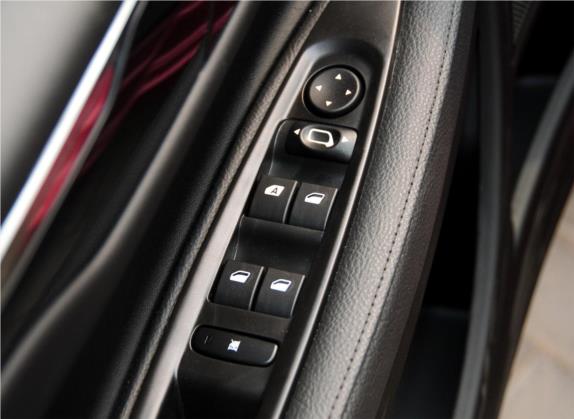 世嘉 2013款 三厢 1.6L 手动品尚型 车厢座椅   门窗控制