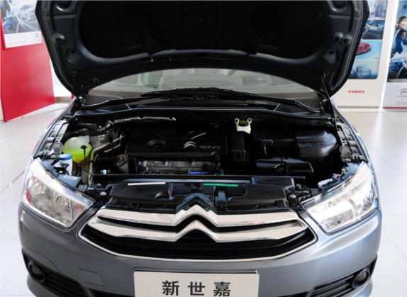 世嘉 2013款 三厢 1.6L 自动品尚型 其他细节类   发动机舱