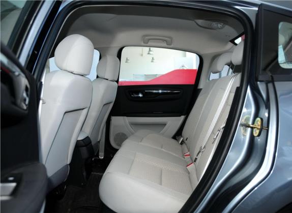 世嘉 2013款 三厢 1.6L 自动品尚型 车厢座椅   后排空间