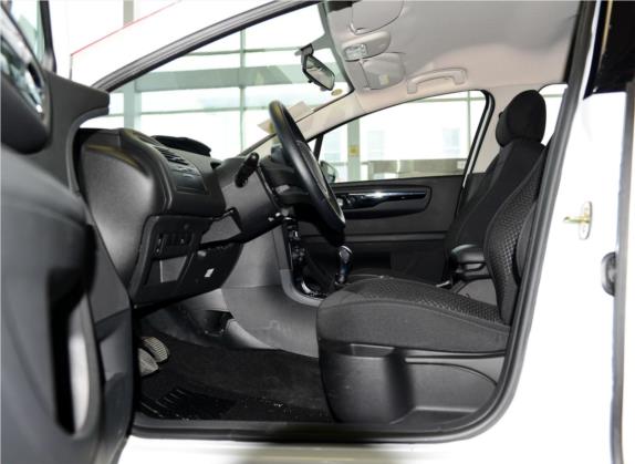 世嘉 2014款 VTS版 2.0L 手动品悦型 车厢座椅   前排空间