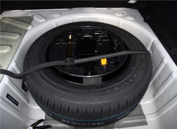 世嘉 2016款 经典 三厢 1.6L 手动品尚型 其他细节类   备胎