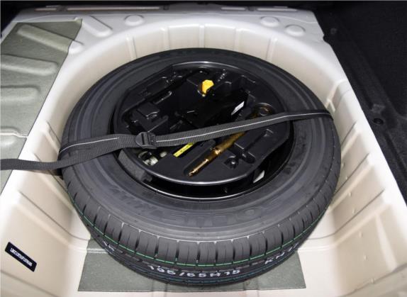 世嘉 2016款 经典 三厢 1.6L 自动品尚型 其他细节类   备胎