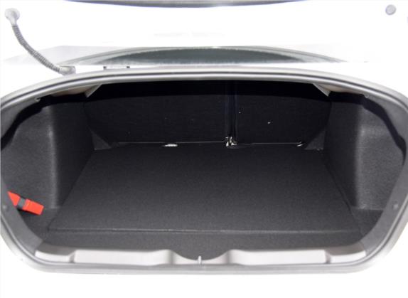 世嘉 2016款 经典 三厢 1.6L 自动品尚型 车厢座椅   后备厢