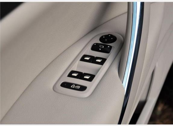 雪铁龙C5 2010款 2.3L 自动尊贵型 车厢座椅   门窗控制