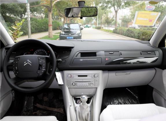 雪铁龙C5 2011款 东方之旅 2.0L 手动舒适型 中控类   中控全图
